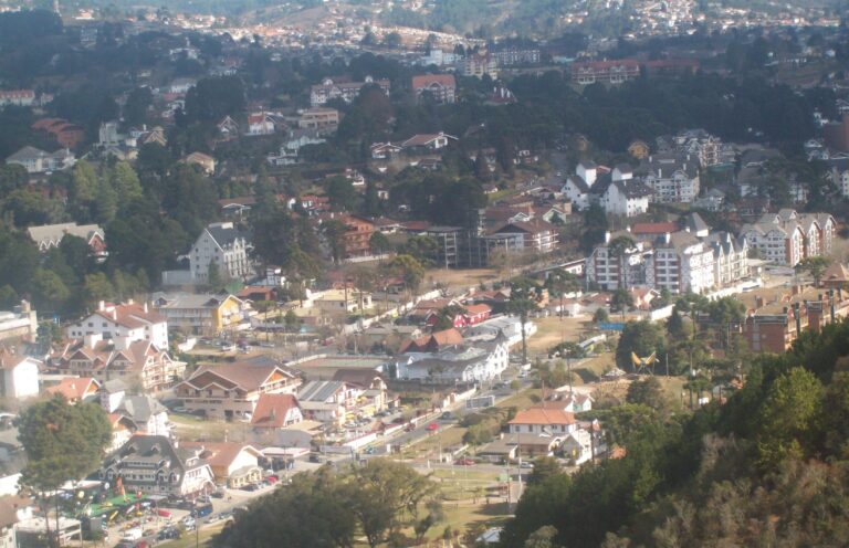 Vista do centrinho de Capivari em Campos do Jordão