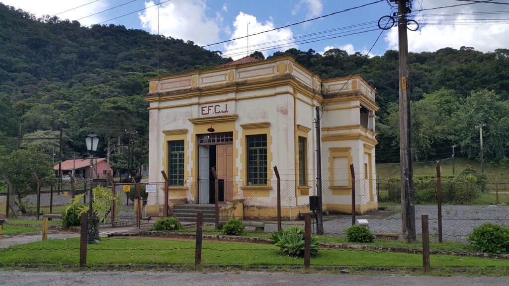 Estação Eugênio Lefèvre e patrimônio ferroviário em Santo Antônio do Pinhal