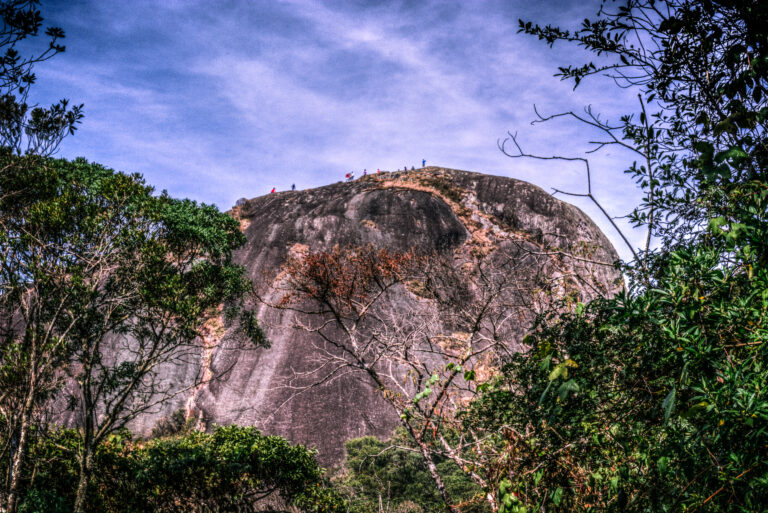Pedra Redonda em Monte Verde, Minas Gerais, vista durante trilha na Serra da Mantiqueira
