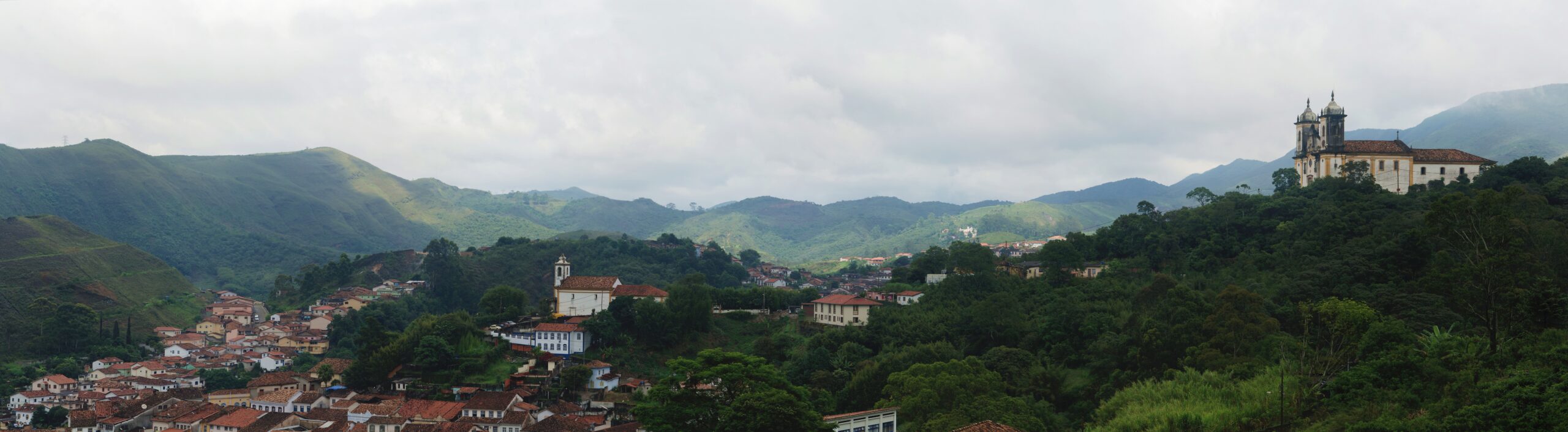 Vista panorâmica do Centro Histórico de Ouro Preto, em Minas Gerais