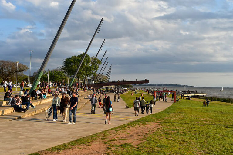 Passeio da Orla do Guaíba em Porto Alegre, Rio Grande do Sul