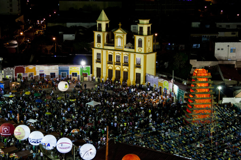 Cidade cenográfica do São João de Campina Grande em fotografia de arquivo